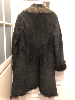 Chaquetón piel ante negro cuello conejo, borrego