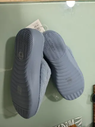 Zapatillas casa mujer Énfasis azul  claro Nuevas