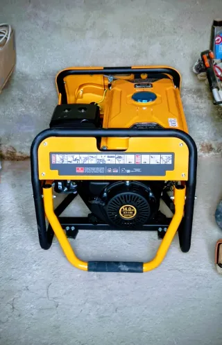 Generador Eléctrico Ayerbe LX5500  5500W 4Tiempos