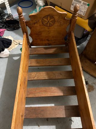 Cuna de madera clásica