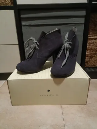 Botines Kling grises con cordones