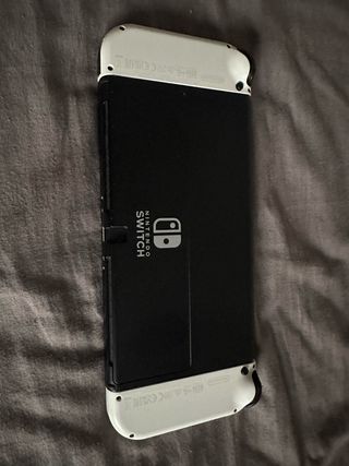 Nintendo Switch OLED Blanca + Cartucho Mágico