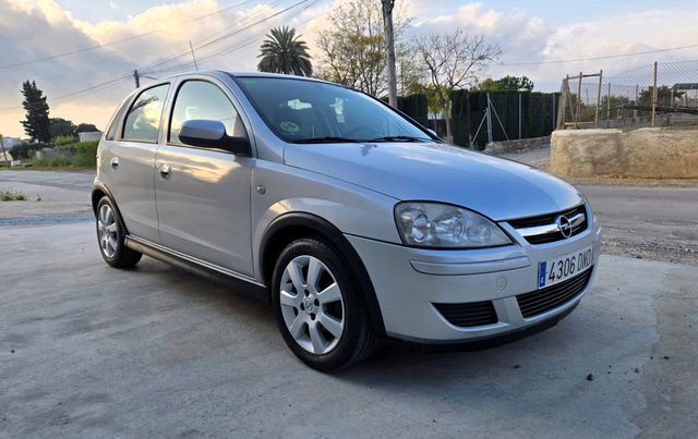 Opel Corsa 2005 1.4I