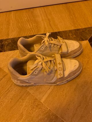 Louis Vuitton Zapatillas Beige/Blanco