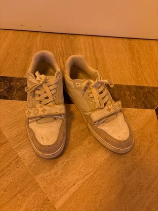 Louis Vuitton Zapatillas Beige/Blanco