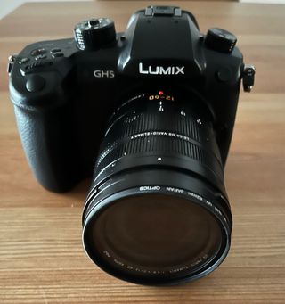 Panasonic Lumix GH5 + Objetivo Leica 12-60mm