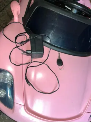 Coche eléctrico infantil rosa