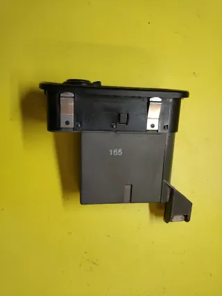 BOTONERA ELEVALUNAS ELECTRICOS ALFA 147