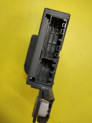 BOTONERA ELEVALUNAS ELECTRICOS ALFA 147