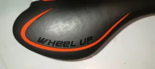 Sillín Bici Gel Negro/Rojo.