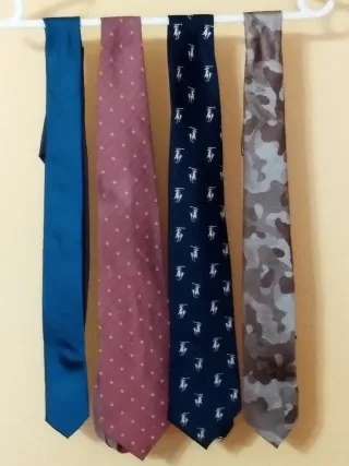Corbatas estampadas (4 unidades)