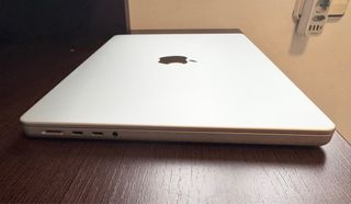 MacBook Pro Apple Plata 14 pulgadas,con Chip M3Pro
