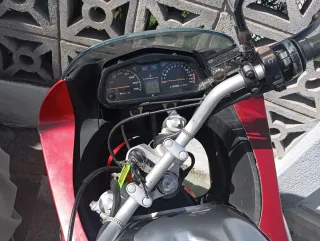 Honda Varadero 125cc Moto