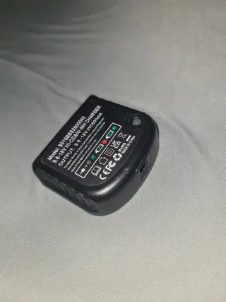 Cargador Baterías 9.6-18V Ni-Cd & Ni-MH