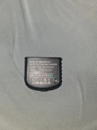 Cargador Baterías 9.6-18V Ni-Cd & Ni-MH