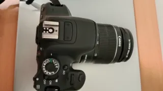 Canon EOS Rebel T4i (650D) Cámara Digital