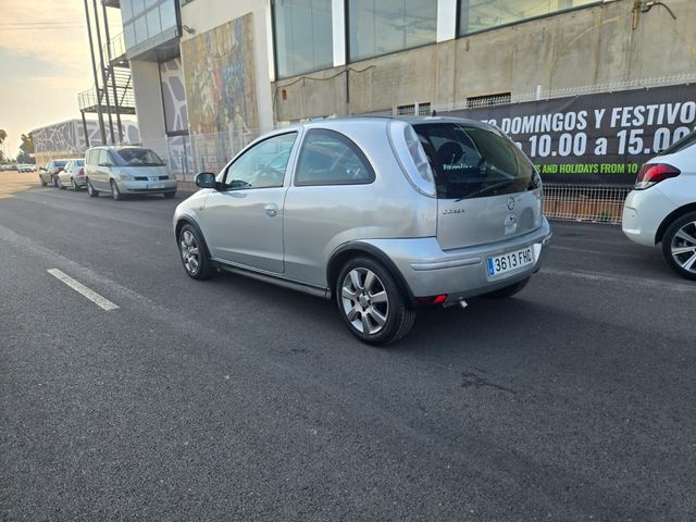 Opel Corsa 2007 1.2 i