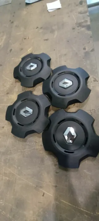 4 Tapas de Rueda Renault Trafic R16