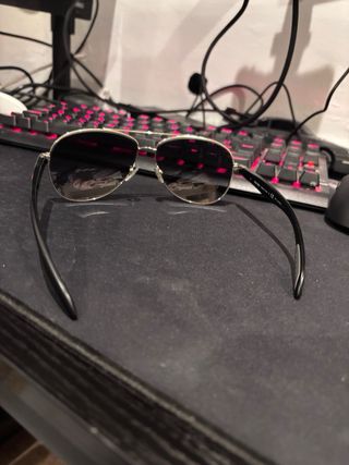 Gafas de sol Prada negras y plateadas