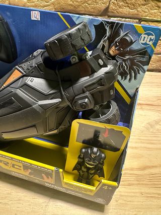 Batmovil y Figura Batman Radio Control DC Comics