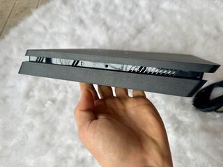 PS4 Playstation 4 Slim