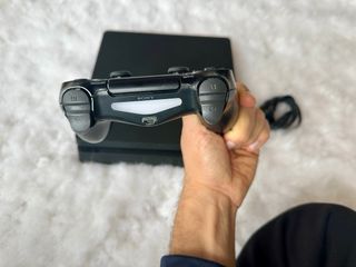 PS4 Playstation 4 Slim