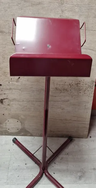 Expositor prensa o Atil de música rojo