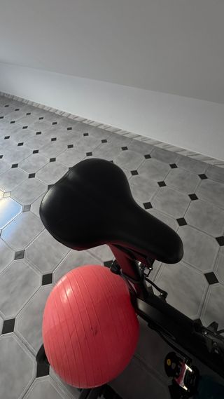 Bicicleta estática negra