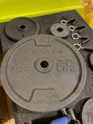 Disco de pesa 10kg DOMYOS 28mm