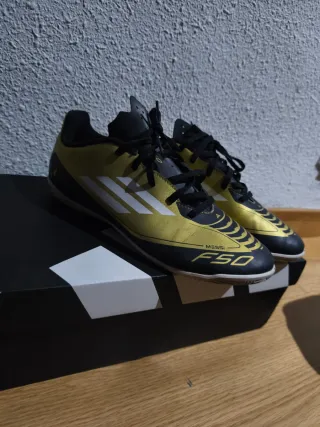 BOTA ADIDAS F50 CLUB MESSI IN SALA JR