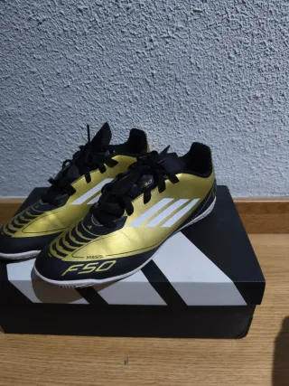 BOTA ADIDAS F50 CLUB MESSI IN SALA JR