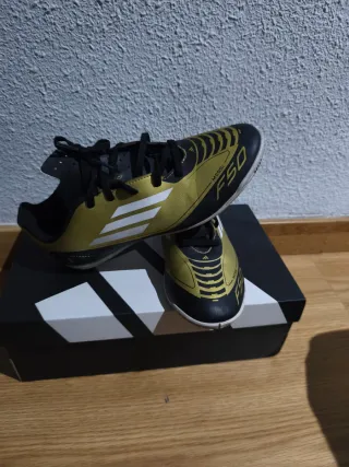 BOTA ADIDAS F50 CLUB MESSI IN SALA JR