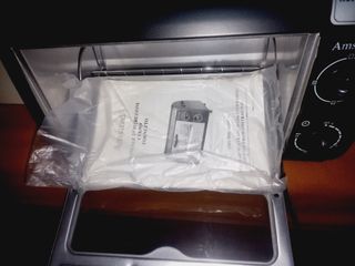 Pequeno Forno elétrico de bancada