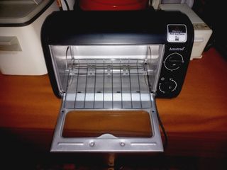 Pequeno Forno elétrico de bancada