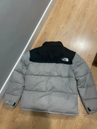 Chaqueta The North Face Gris y Negra