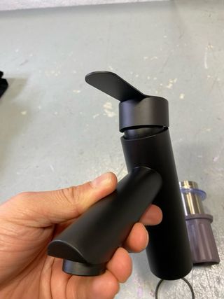 Torneira de Lavatório Preta