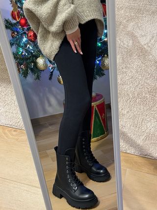 Anfibio con zip nero