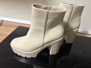 Botines beige con plataforma