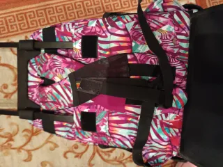 Mochila con ruedas multicolor