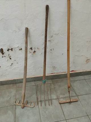 Herramientas agrícolas antiguas