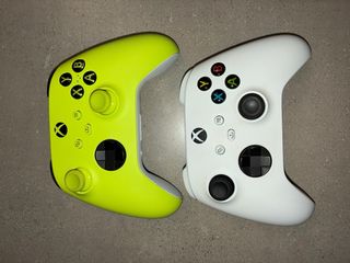 Xbox Series S 512 GB + 2 mandos originales