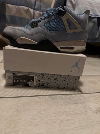 Jordan 4 University Blu Grigio