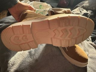 Botas de piel con borreguito