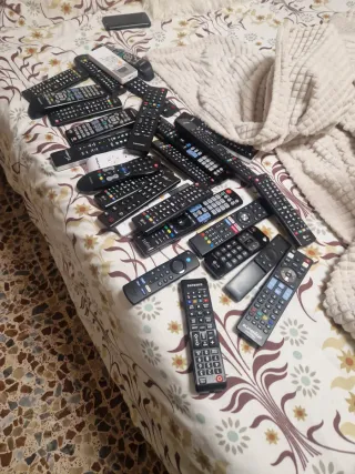 Lote de mandos a distancia