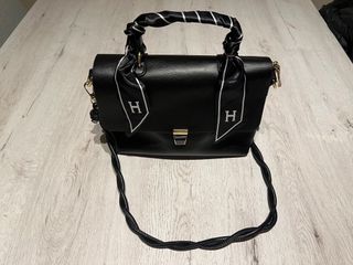 Lote 2 Bolsos: Desigual + Bolso Lujo Negro