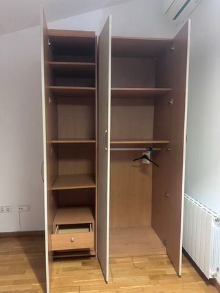 Armario antiguo beige madera