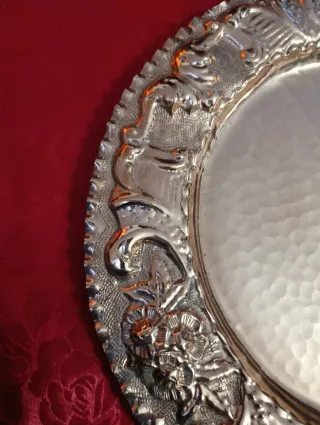 Vassoio antico decorato