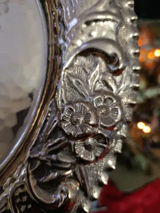 Vassoio antico decorato