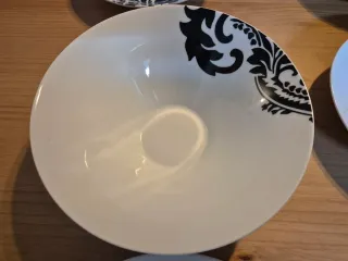 Stoviglie in porcellana Damasco Nero e Bianco