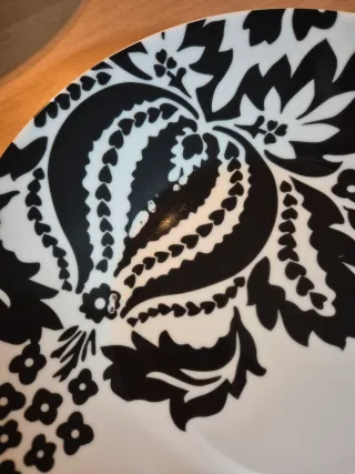 Stoviglie in porcellana Damasco Nero e Bianco